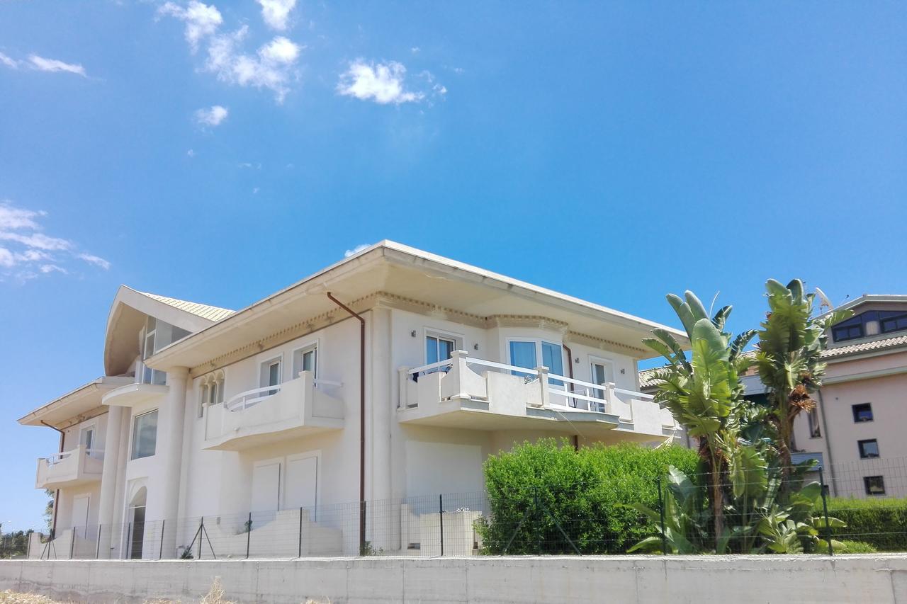 Ermes Bed & Breakfast Avola Dış mekan fotoğraf